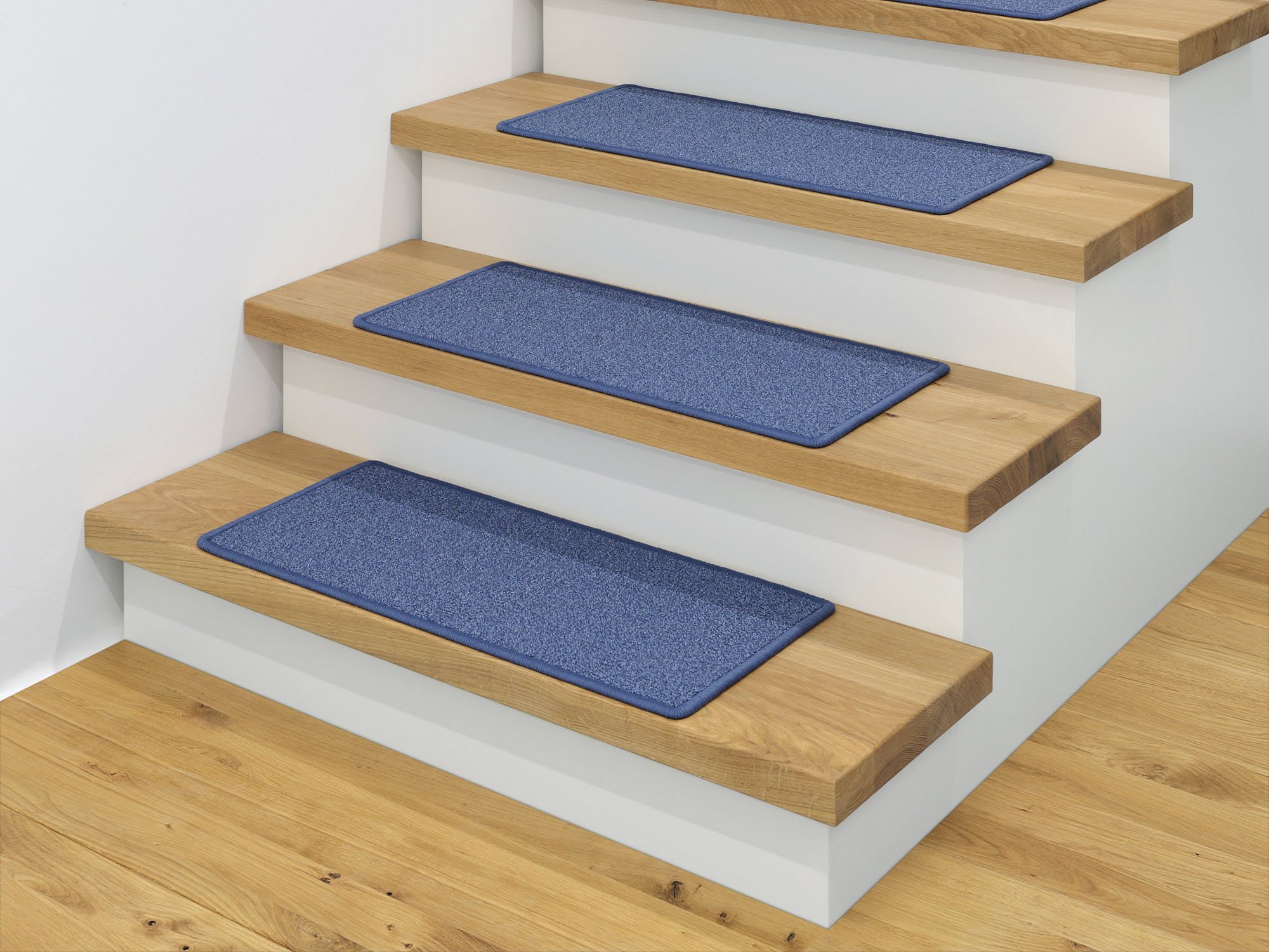 Ruxedo-Anteo-Kurzflor-Stufenmatte-Kettel-light-blueSTOB_stufe-kettel