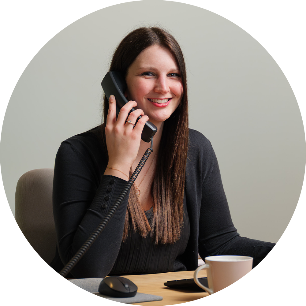 Kundenservice-Hotline-Symbolbild-Anika-Rund