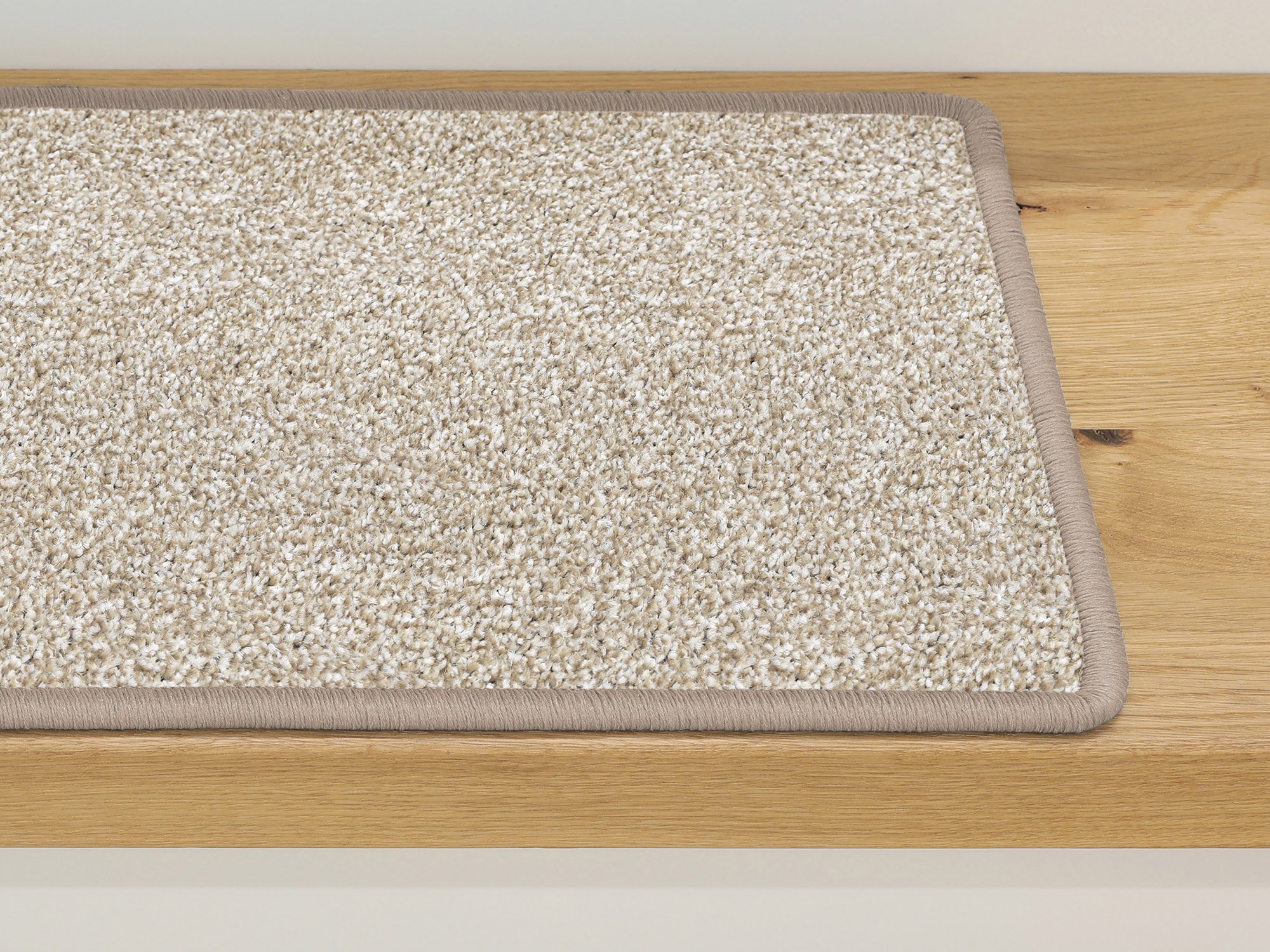 Ruxedo-Lenny-Kurzflor-Stufenmatte-Kettel-beige-STOBE_stufe-kettel