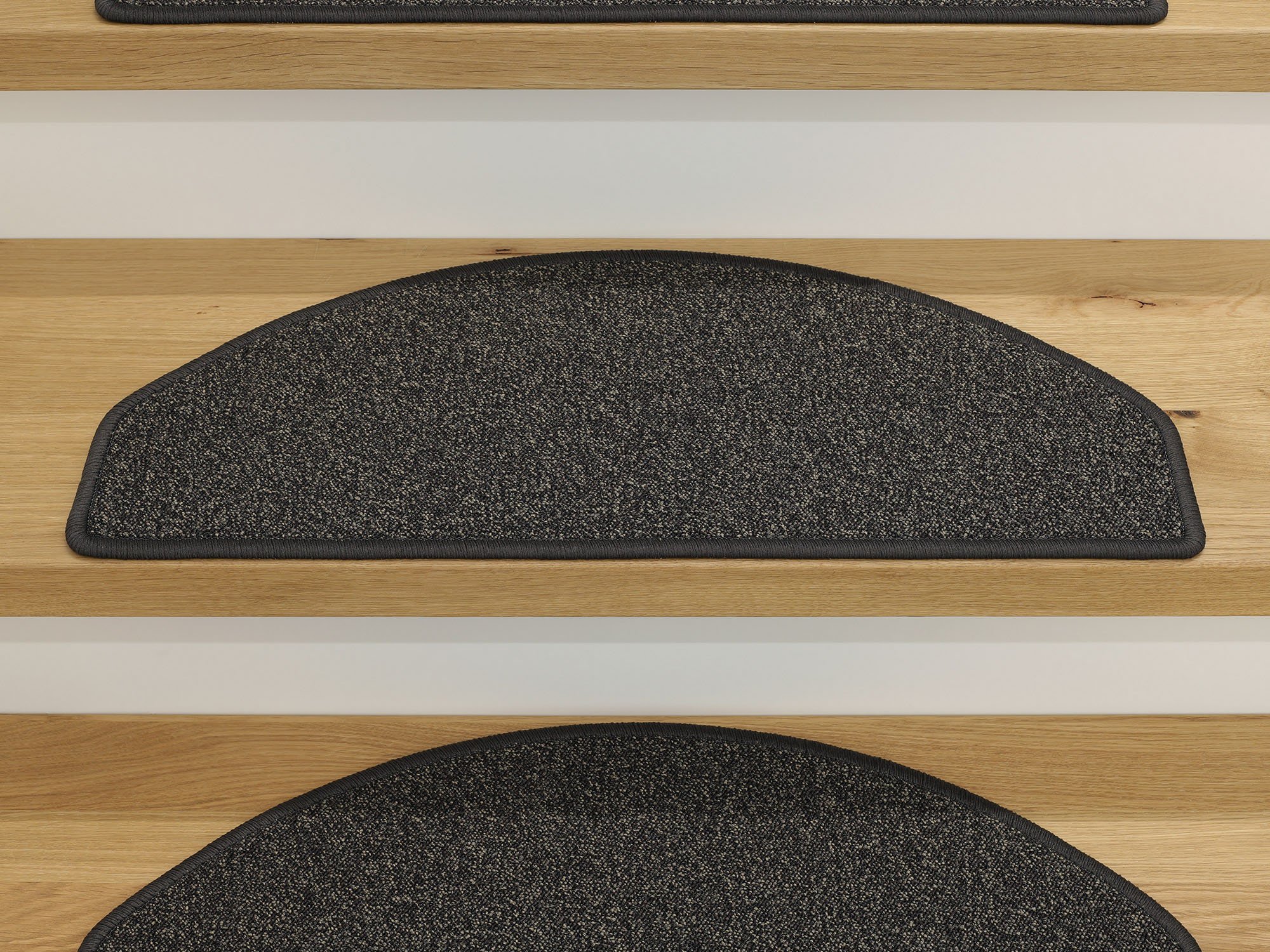 Ruxedo-Anteo-Kurzflor-Stufenmatte-Kettel-dark-brownSTOAC_stufe-kettel