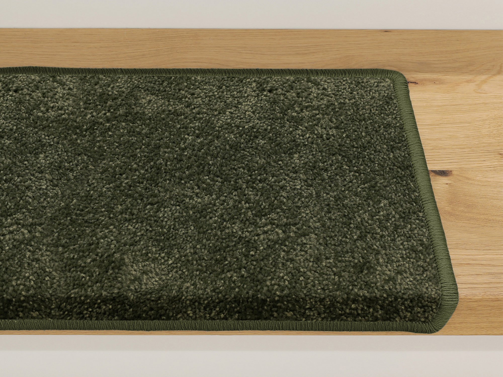 Ruxedo-Harley-Hochflor-Stufenmatte-Kettel-olive-STBE_stufe-kettel