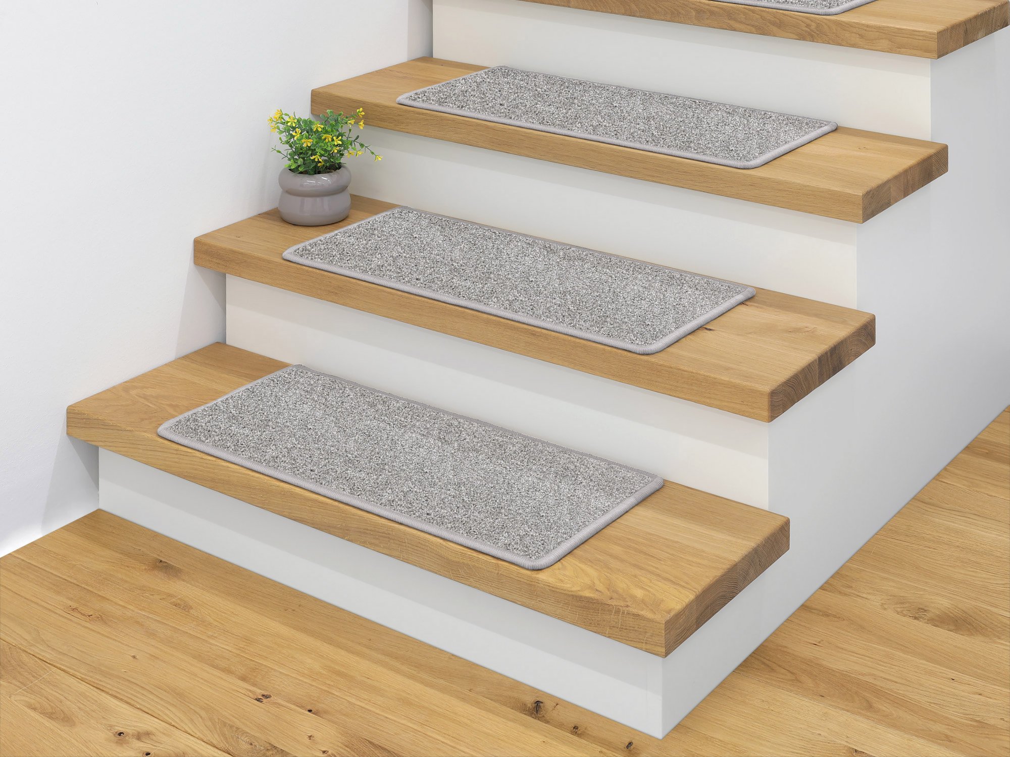 Ruxedo-Lenny-Kurzflor-Stufenmatte-Kettel-silver-grey-STOB_stufe-kettel