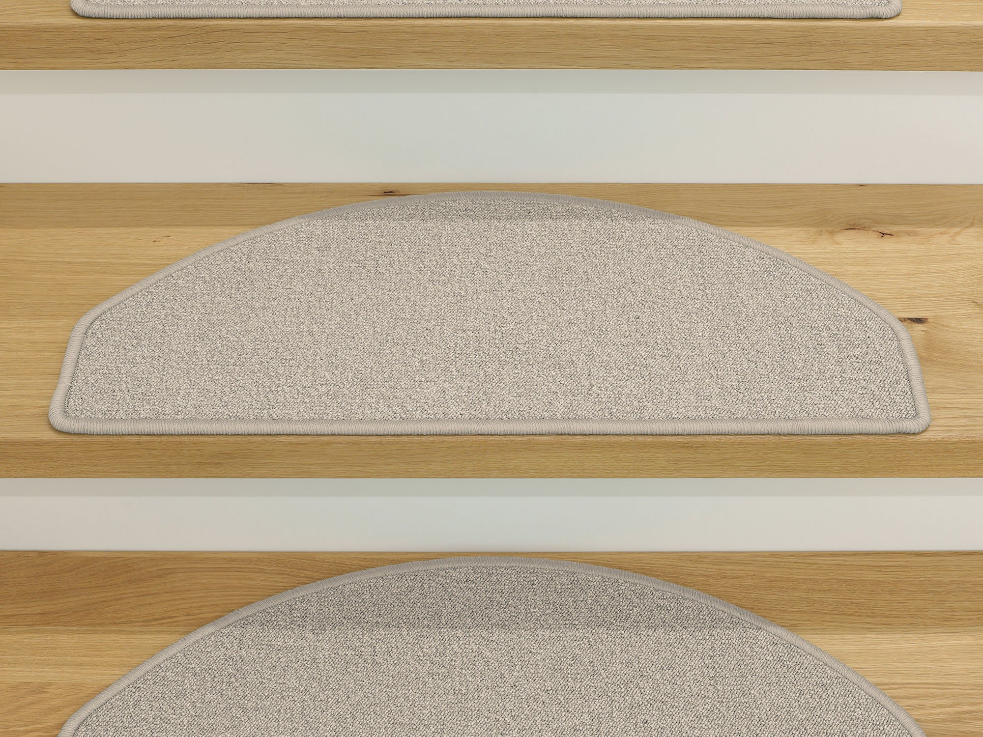 Ruxedo-Anteo-Kurzflor-Stufenmatte-Kettel-beigeSTOAC_stufe-kettel