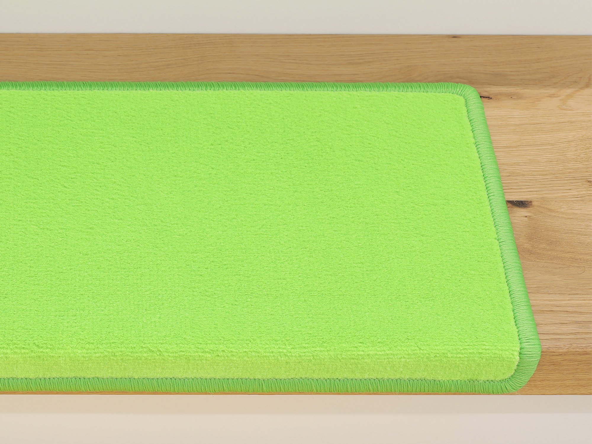 Ruxedo-Rouven-Velours-Stufenmatte-Kettel-greenSTBE_stufe-kettel