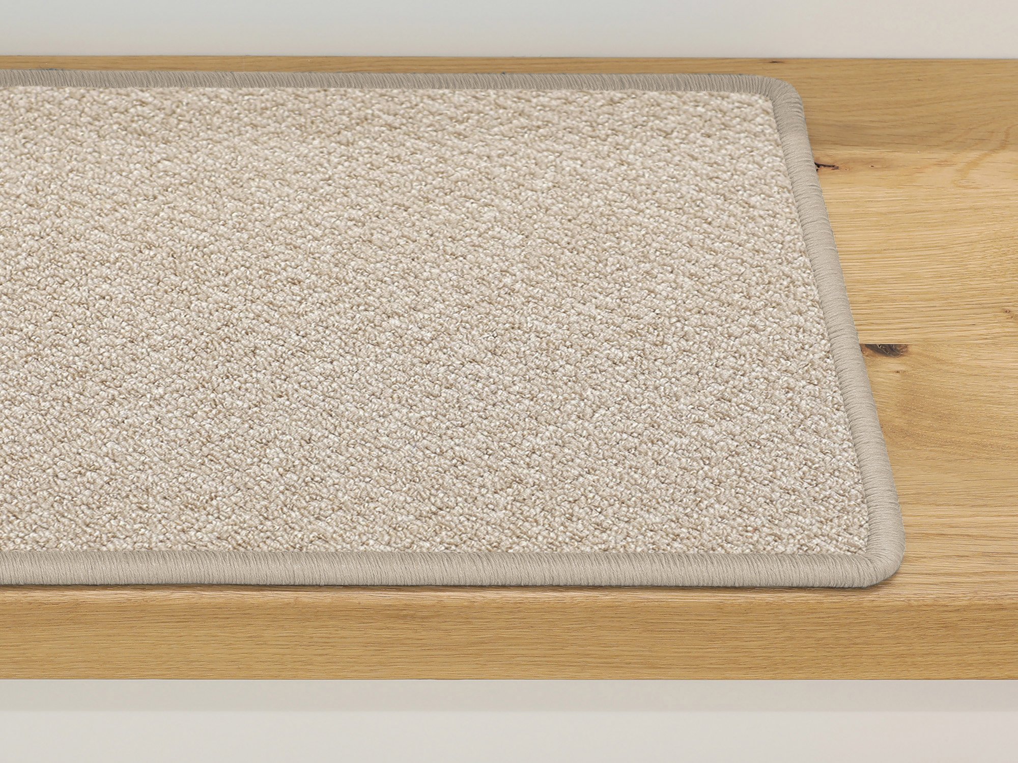 Ruxedo-Mauro-Loop-Kurzflor-Stufenmatte-Kettel-beigeSTOBE_stufe-kettel