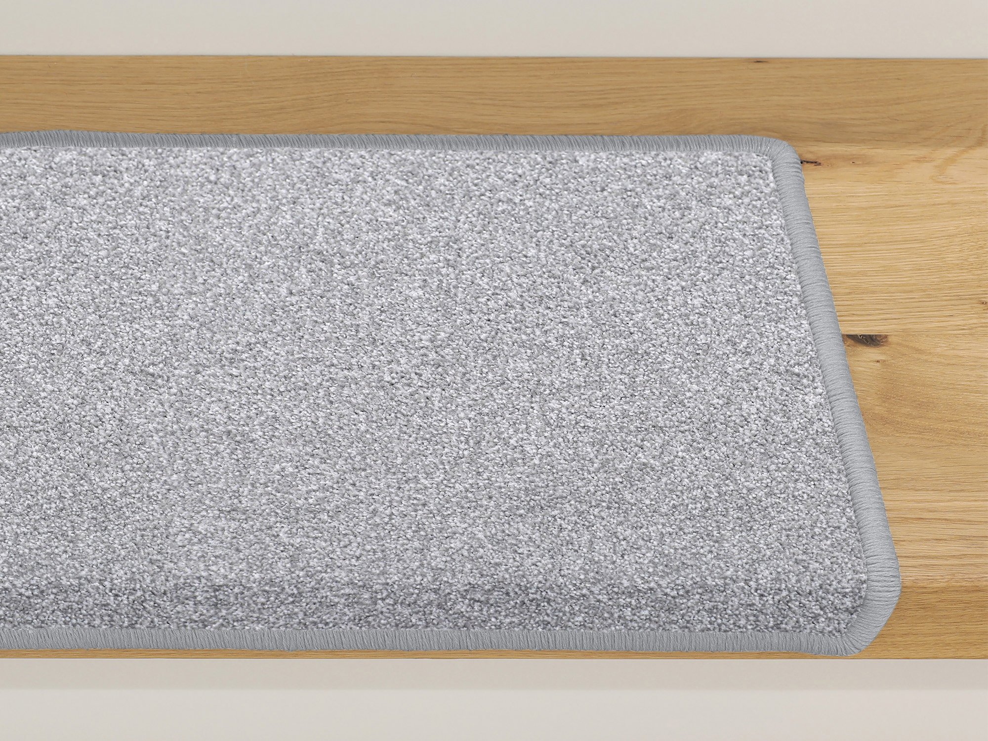 Ruxedo-Mauro-Work-Relax-Velours-Stufenmatte-Kettel-light-greySTBE_stufe-kettel