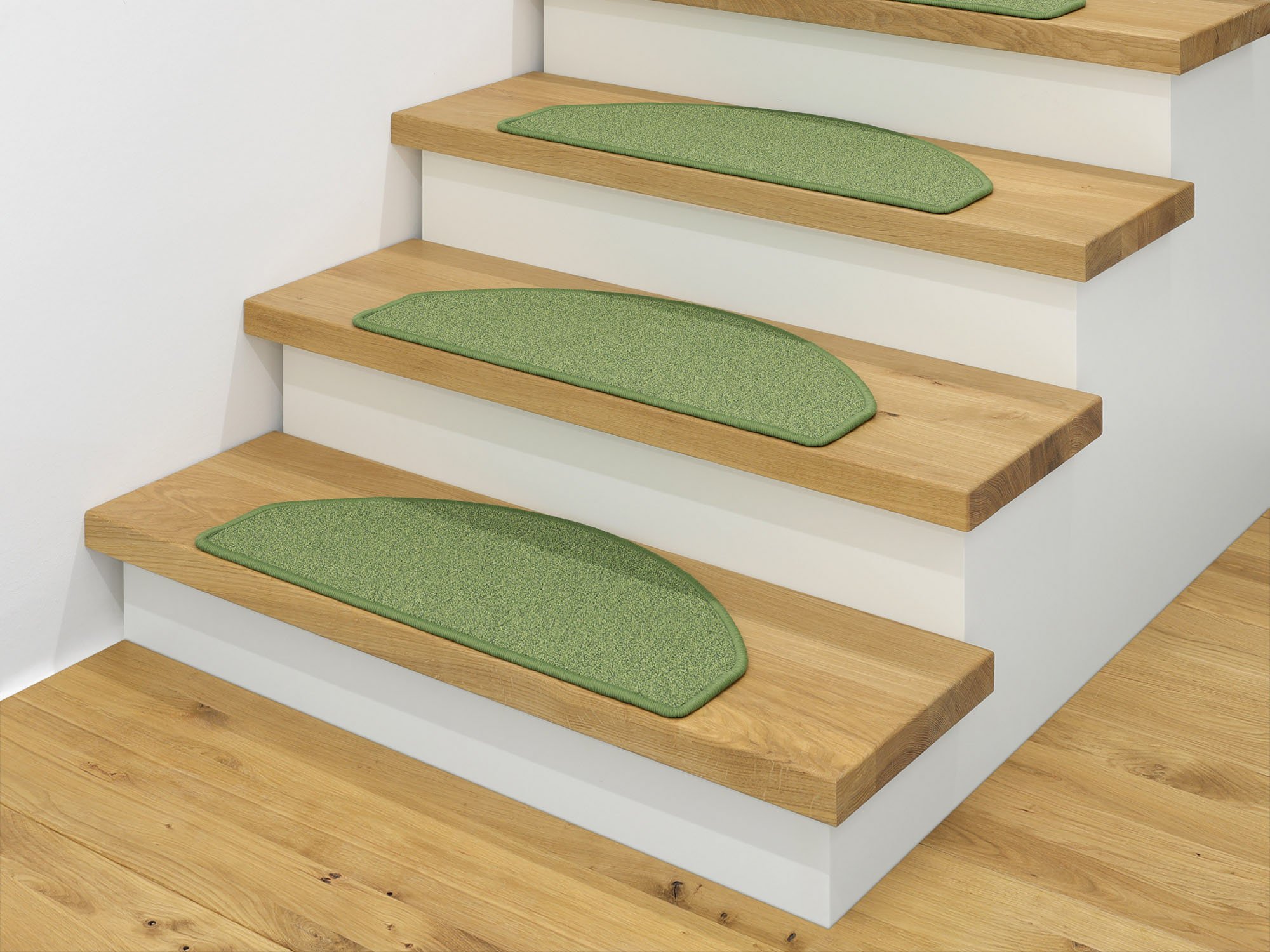 Ruxedo-Anteo-Kurzflor-Stufenmatte-Kettel-greenSTOA_stufe-kettel