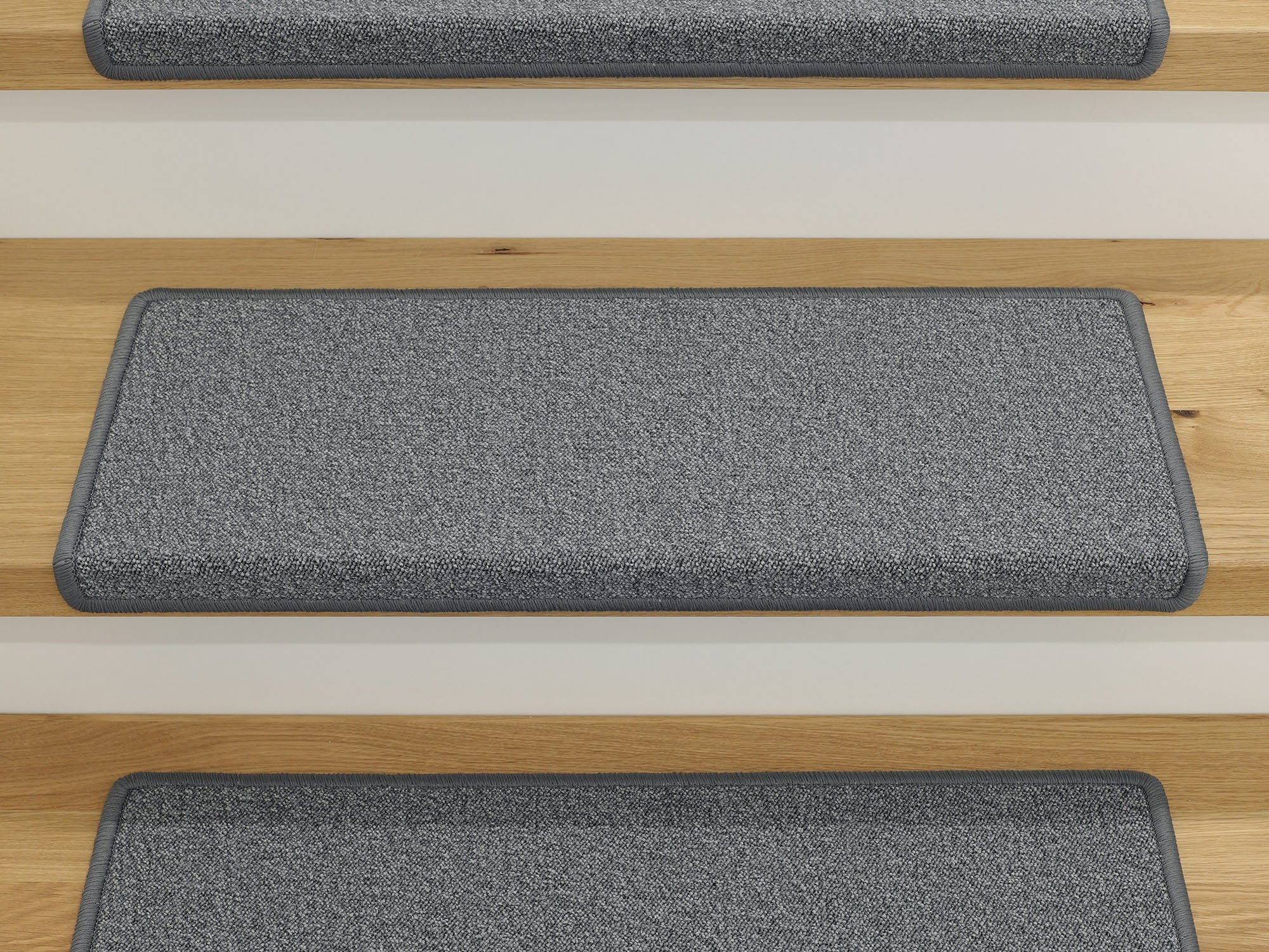Ruxedo-Anteo-Kurzflor-Stufenmatte-Kettel-dark-greySTBC_stufe-kettel