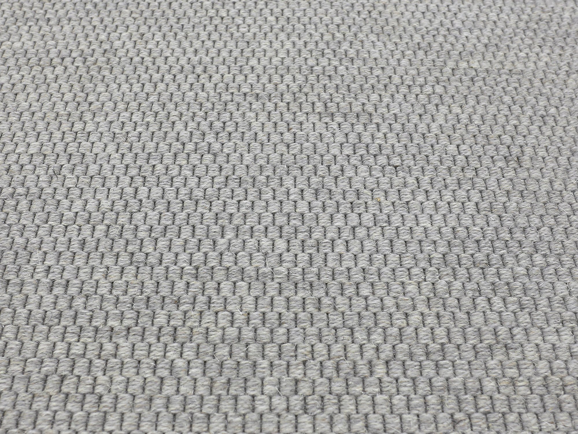 Ruxedo-Zagora-Wolle-Borduerenteppich-silverB_bord