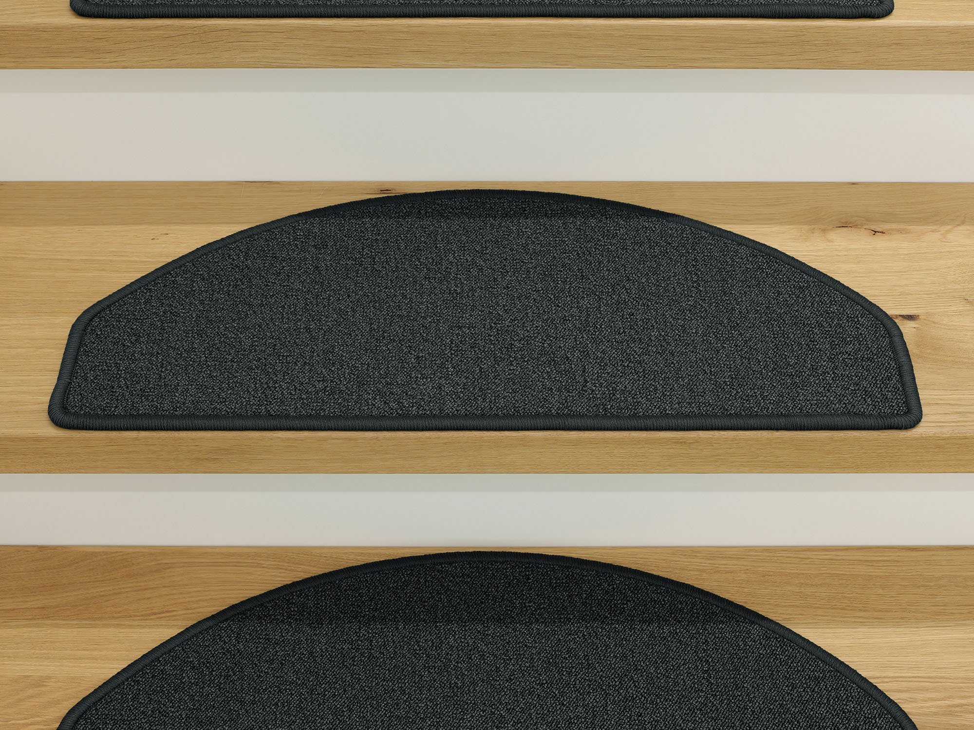 Ruxedo-Anteo-Kurzflor-Stufenmatte-Kettel-blackSTOAC_stufe-kettel