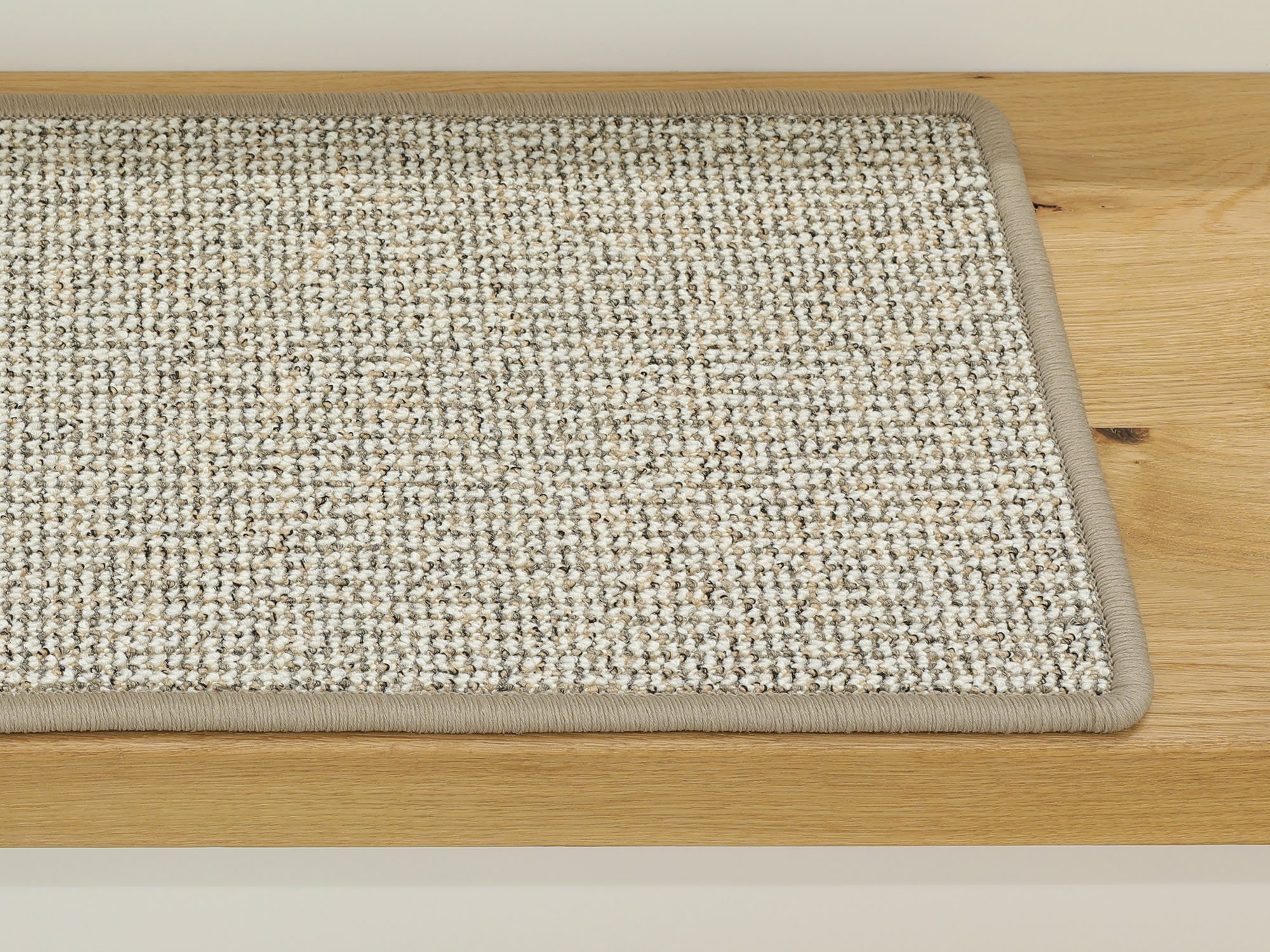 Ruxedo-Fabian-Kurzflor-Stufenmatte-Kettel-pebbleSTOBE_stufe-kettel