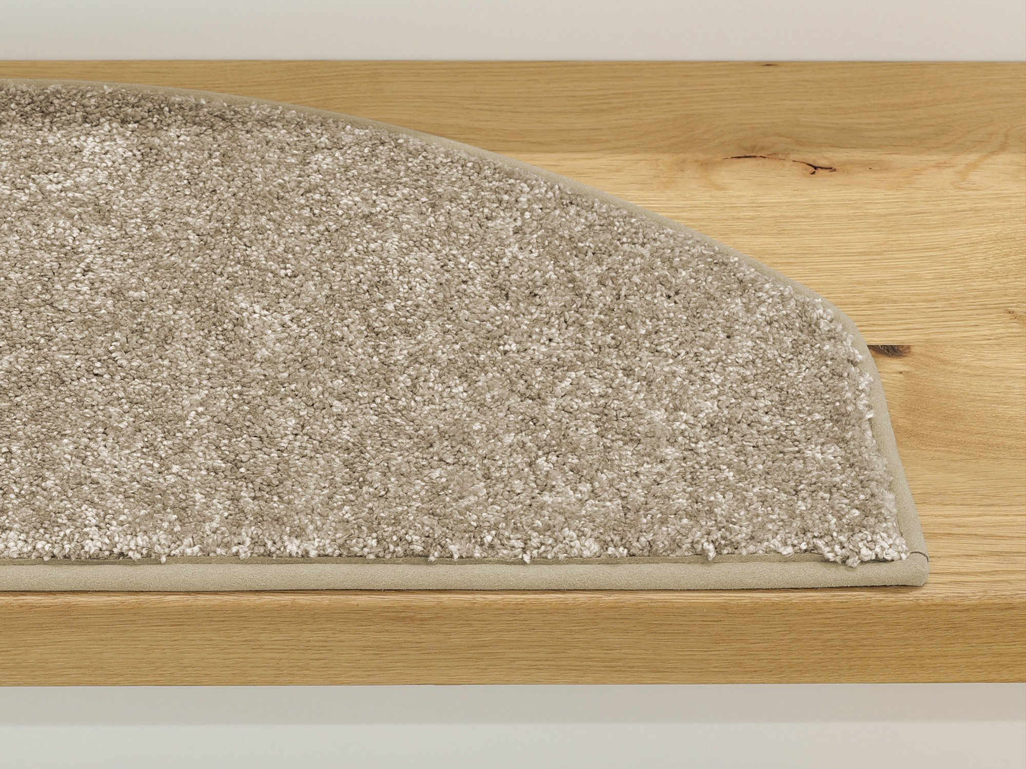 Ruxedo-Liora-Hochflor-Stufenmatte-Paspel-sandSTOAE_stufe-paspel
