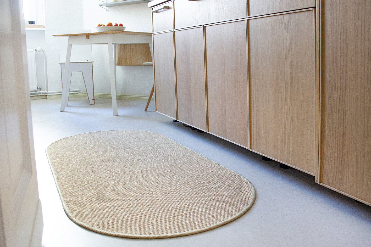 Oval, 145 x 247 cm