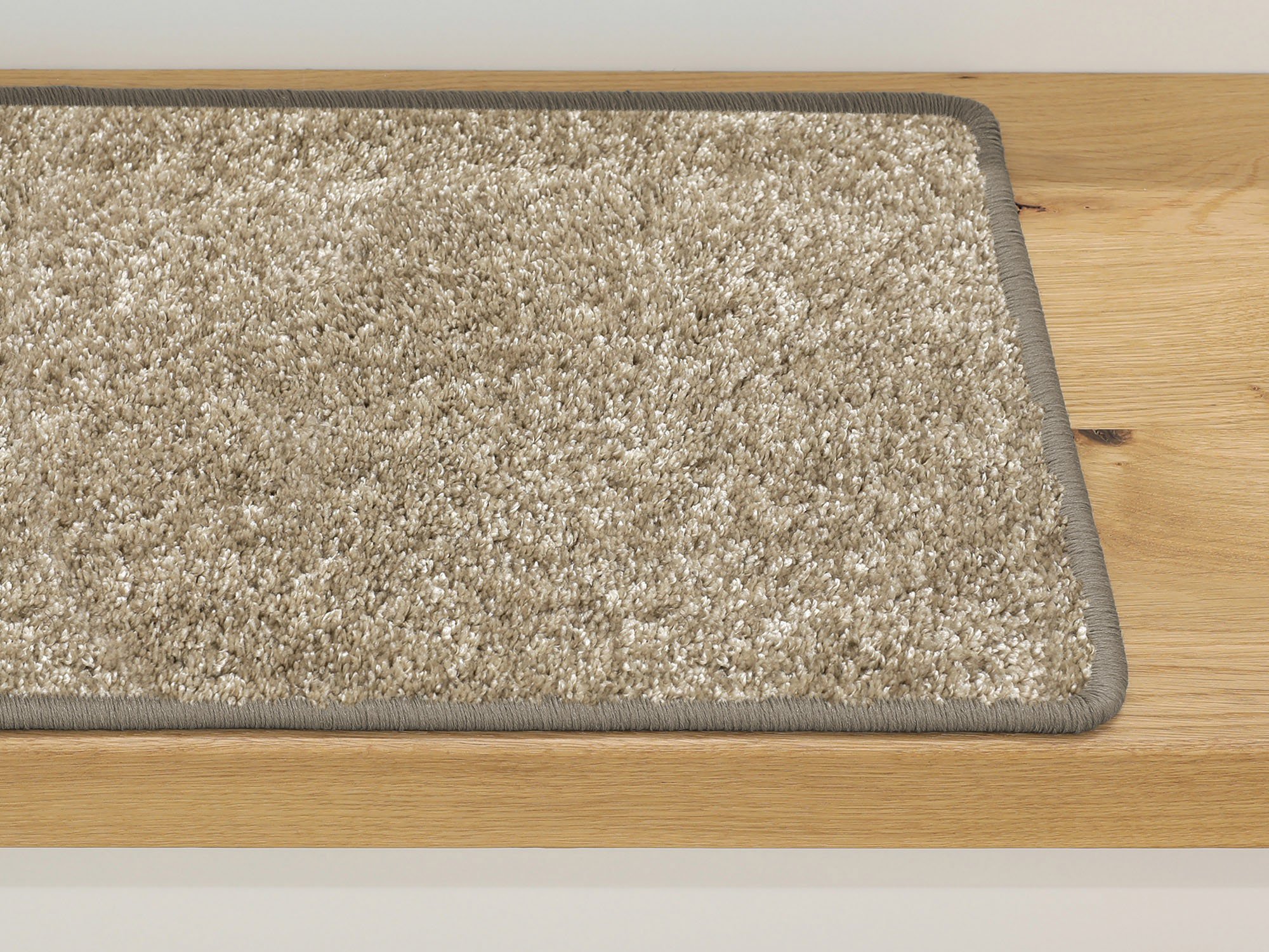 Ruxedo-Amanda-Hochflor-Stufenmatte-Kettel-crema-STOBE_stufe-kettel