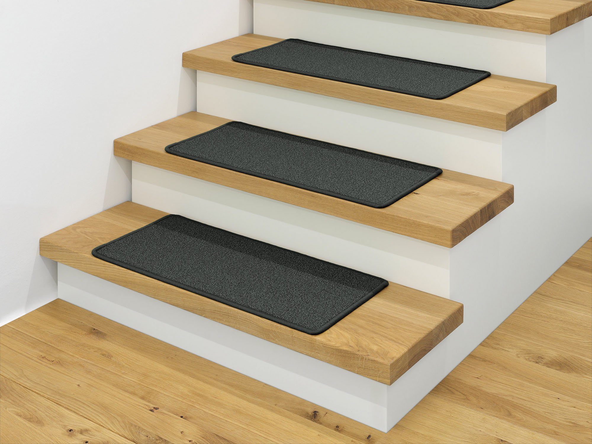 Ruxedo-Anteo-Kurzflor-Stufenmatte-Kettel-blackSTOB_stufe-kettel