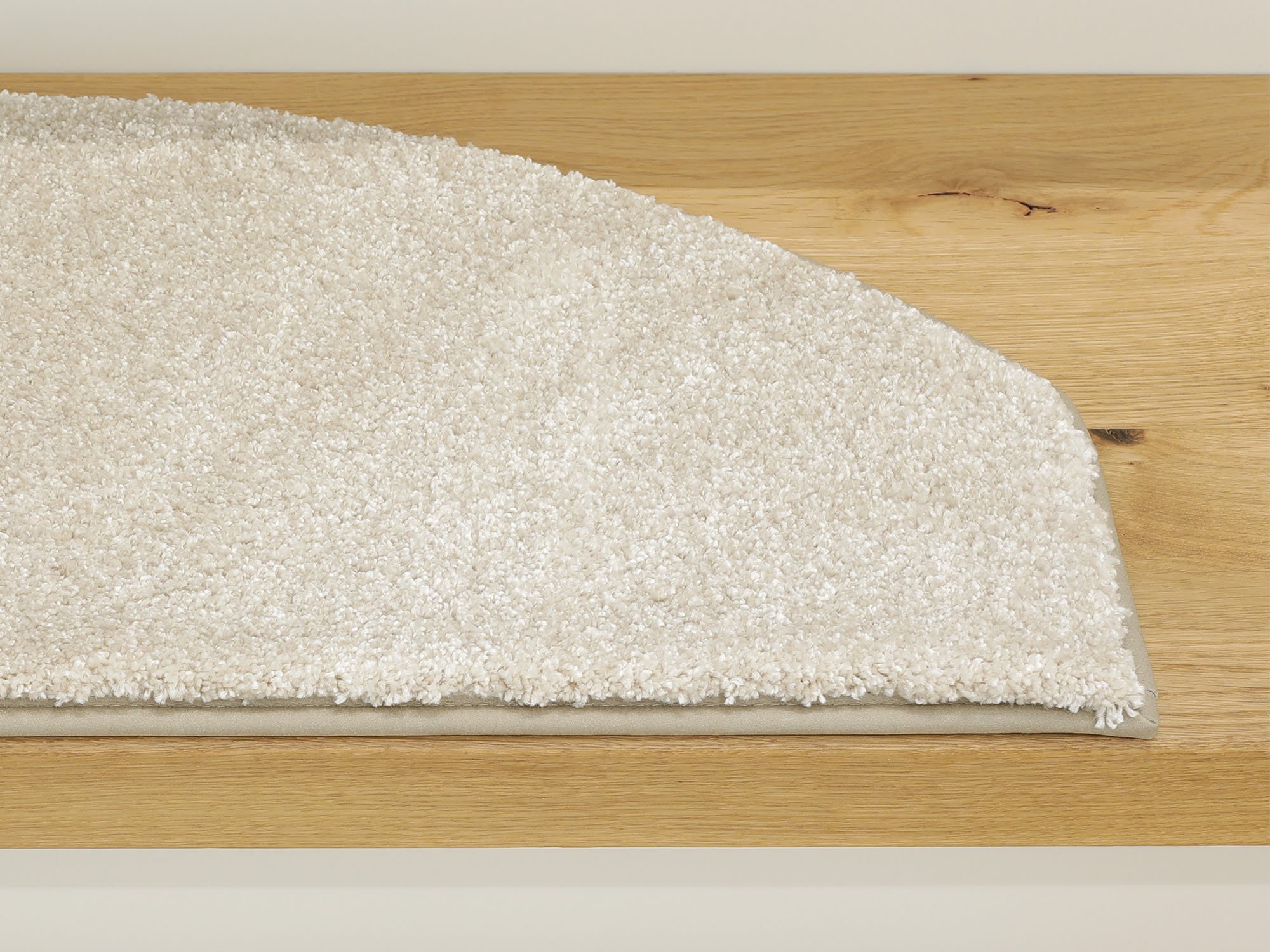 Ruxedo-Brienne-Hochflor-Stufenmatte-Paspel-beigeSTOAE_stufe-paspel
