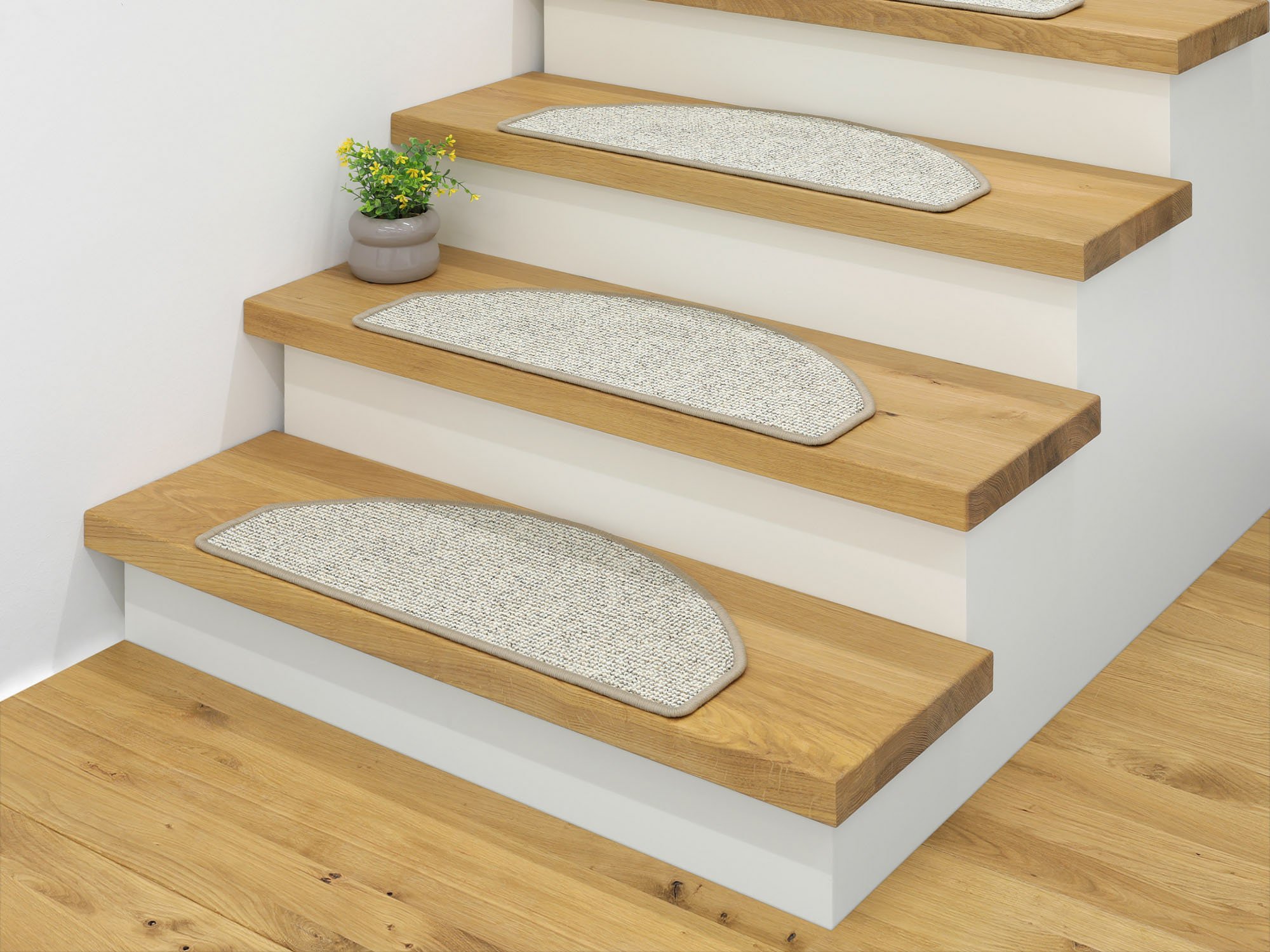 Ruxedo-Fabian-Kurzflor-Stufenmatte-Kettel-pebbleSTOA_stufe-kettel