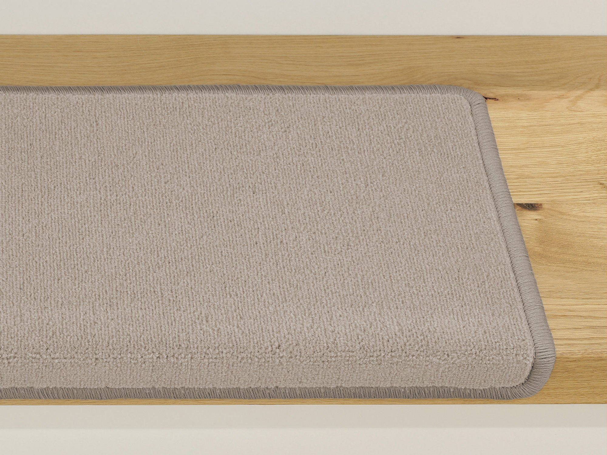 Ruxedo-Mauro-Uni-Kurzflor-Stufenmatte-Kettel-taupeSTBE_stufe-kettel
