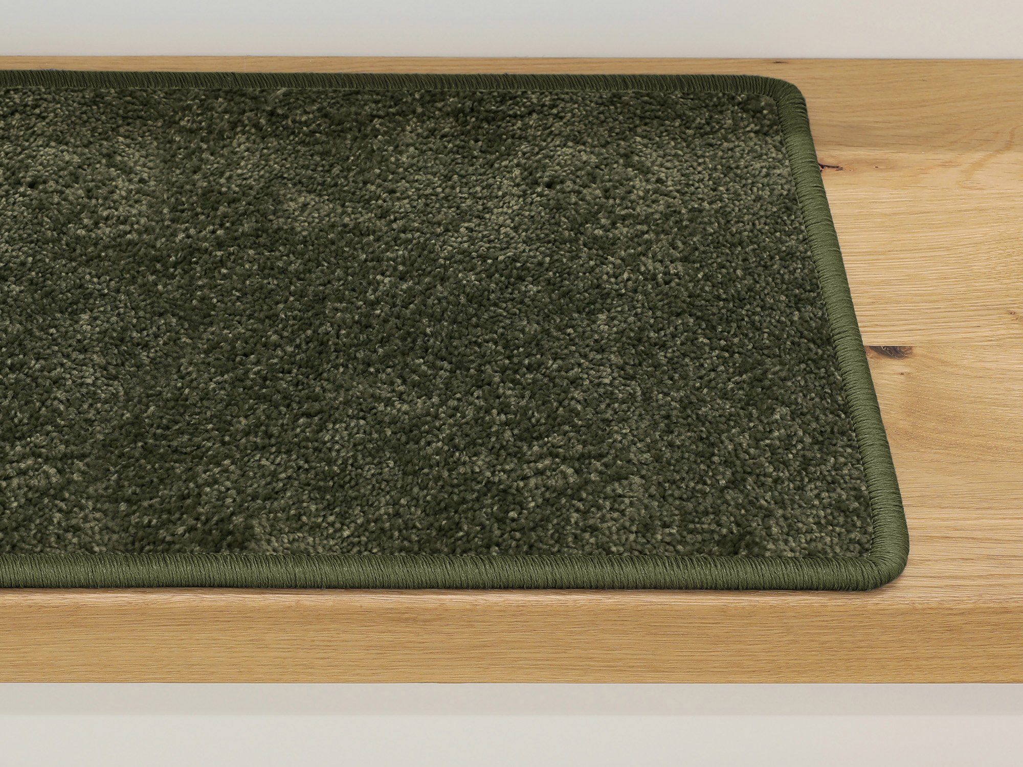 Ruxedo-Harley-Hochflor-Stufenmatte-Kettel-olive-STOBE_stufe-kettel